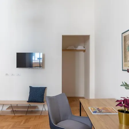 Apartamento Iflat Vatican Elegant And Spacious